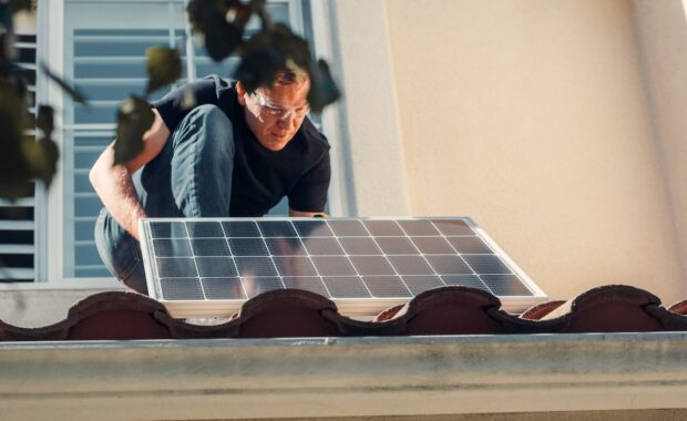 Las placas solares para calentar agua suponen una ahorro considerable en electricidad y gas
