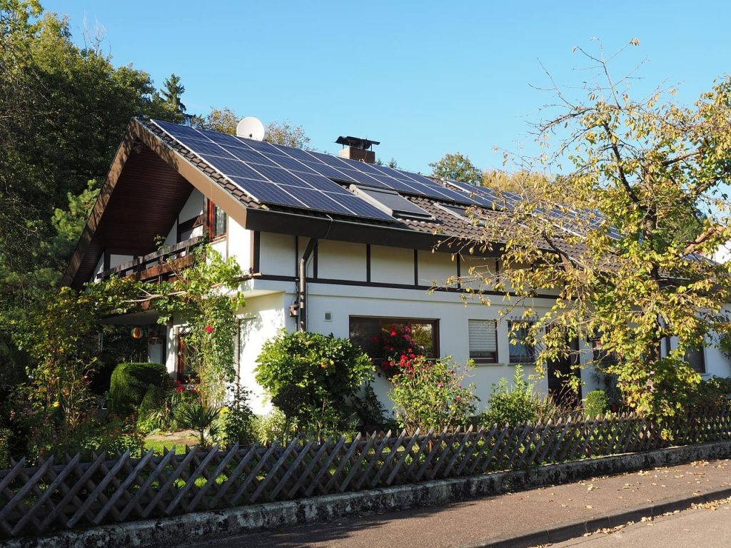 Batería para placas solares: tipos, precios y cómo elegir la mejor (guía completa 2026)